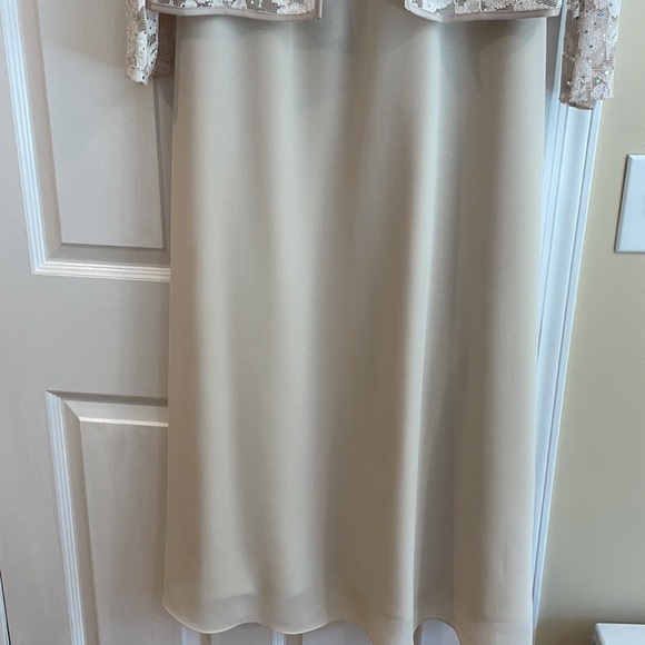 R&M Richards Dress - Picture 5 of 7